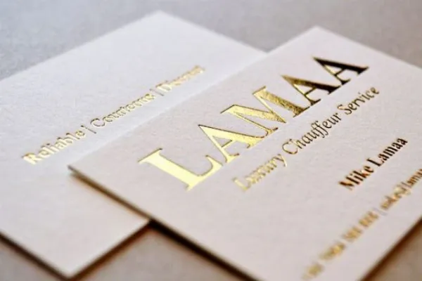 Nâng Tầm Thương Hiệu Với Card Visit Ép Kim Sang Trọng